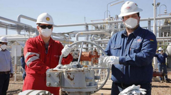 YPFB asume operaciones en áreas de contrato transferidas por Shell Bolivia