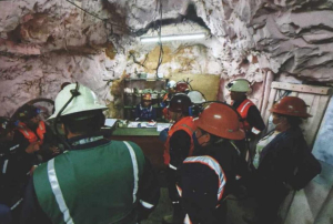 Comibol creará dos empresas en Potosí y Oruro para explotar plomo, zinc y plata