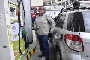 YPFB prevé que 350 surtidores comercializarán etanol este año