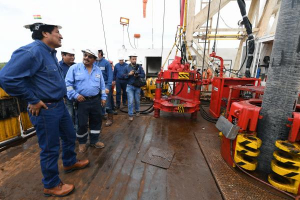YPFB y Vintage firman contratos para tres áreas con $us 75 MM
