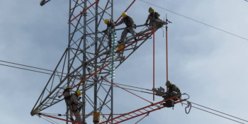ENDE acelera estudios de interconexión eléctrica con Brasil, Paraguay, Chile y Perú