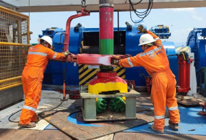 Arce anuncia descubrimiento de hidrocarburos en el pozo Yope-X1 en Santa Cruz