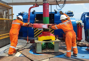 Arce anuncia descubrimiento de hidrocarburos en el pozo Yope-X1 en Santa Cruz