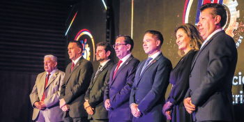 El ministro Molina destaca el trabajo conjunto con los industriales del país