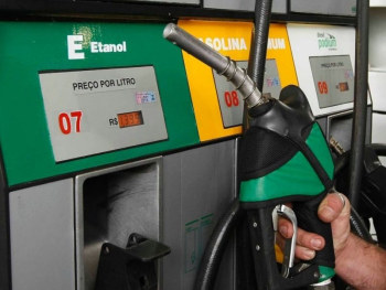 Transporte Libre pide ‘socializar’ decreto que incrementa hasta un 25% el etanol en la gasolina