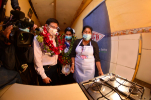 Benefician a 269 familias de Guanay con la instalación de gas domiciliario
