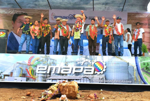 Con una inversión de Bs 105,7 millones inicia la construcción de una planta de acopio y transformación de granos en el norte paceño (amplia)