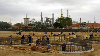 Planta de biodiésel tiene 49% de avance y analista advierte mayor deforestación