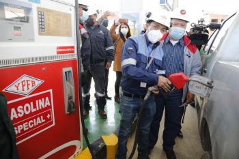 YPFB inicia venta de la Gasolina Plus en Oruro
