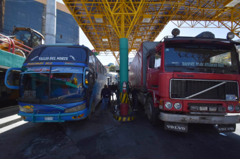 YPFB cuenta con cerca de 70 millones de litros de combustibles para el mercado interno