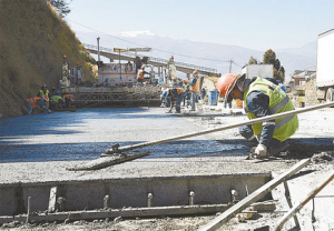 El uso de cemento local puede ampliarse a otras obras