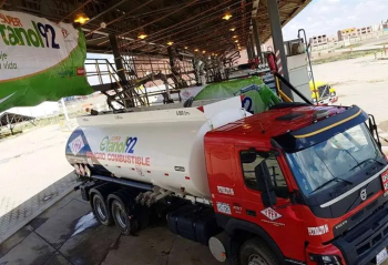 YPFB apunta a mezclar 15% de etanol en la gasolina y afirma que las variables para definir un nuevo precio se deben “ajustar”