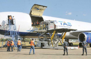 Transportes Aéreos Bolivianos gestiona compra de avión para reforzar su flota