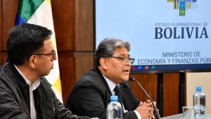 Banco Unión venderá dólares en Santa Cruz y Cochabamba este sábado