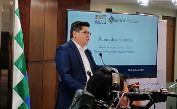 El Banco Unión ya está haciendo operaciones con yuanes, afirma el Ministro de Economía