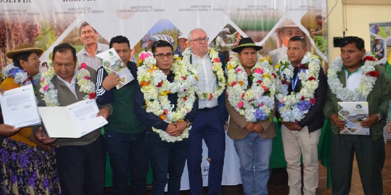 Acuerdan la ejecución de 18 proyectos productivos con Bs 15,7 MM de inversión