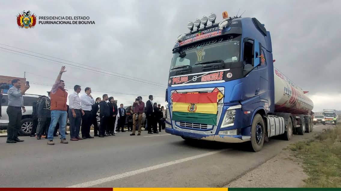 Hasta 200 cisternas con combustibles ingresaron al país el fin de semana, Gobierno garantiza que llegarán más en estos días 