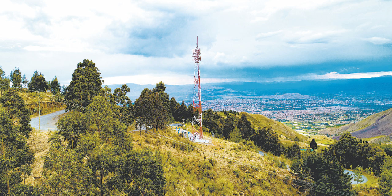  El Gobierno invirtió más de Bs 1.346 MM para 620 radiobases en el país